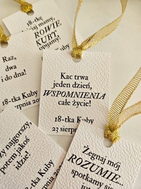 Zawieszki na butelki